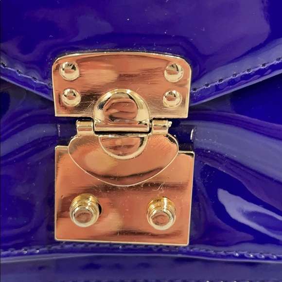 Crossbody Purse - Picture 5 of 16